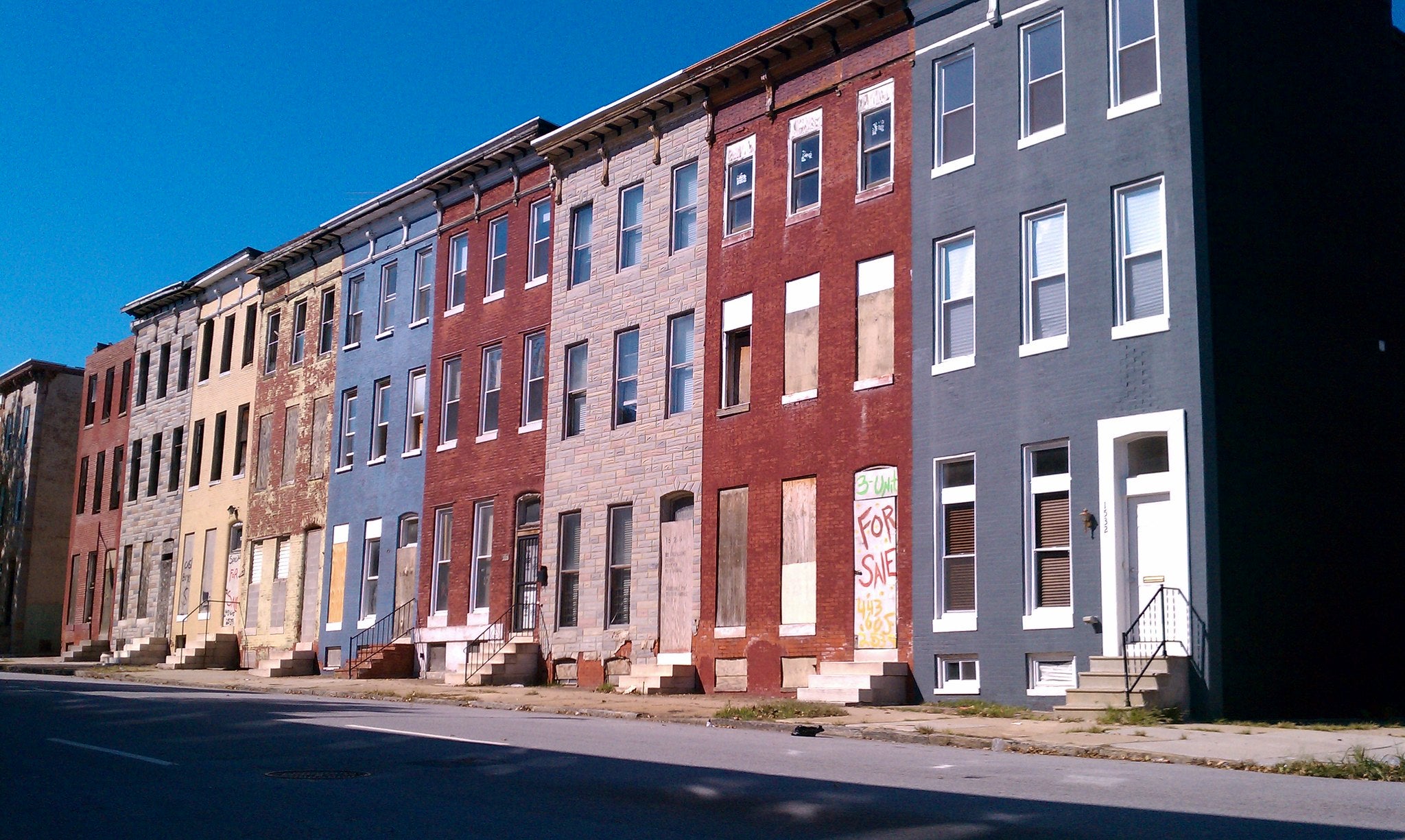 rundown row houses in DC