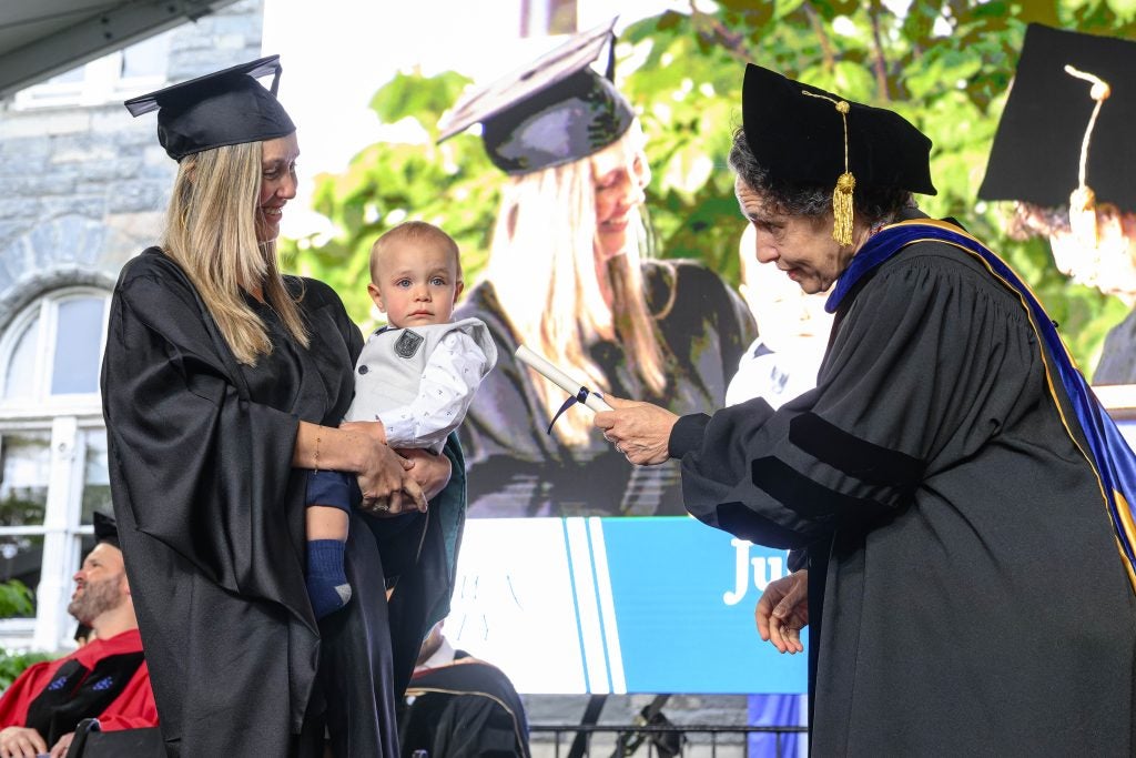 Julie Gutiérrez Mariño (MPM'23), Mateo Esteban and Dean Maria Cancian