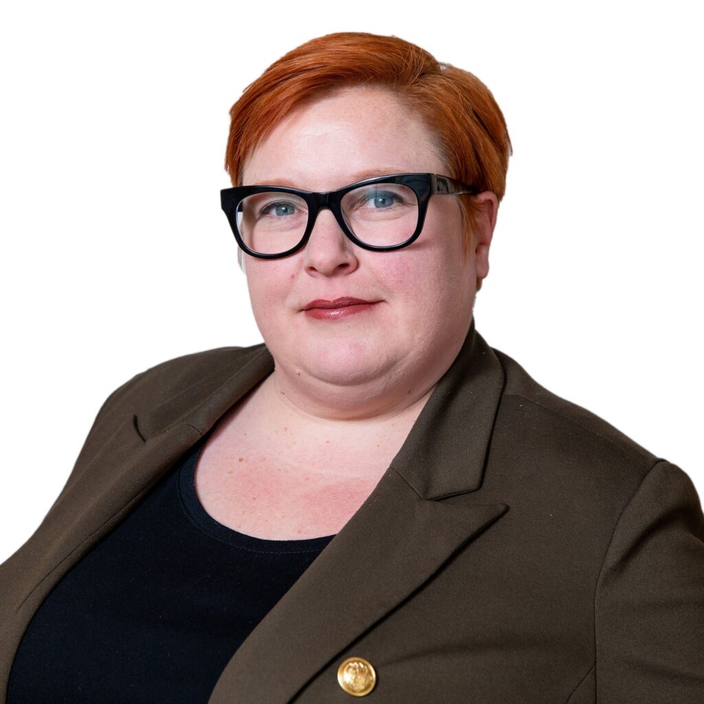 Professional headshot of Leslie Evertz, white background