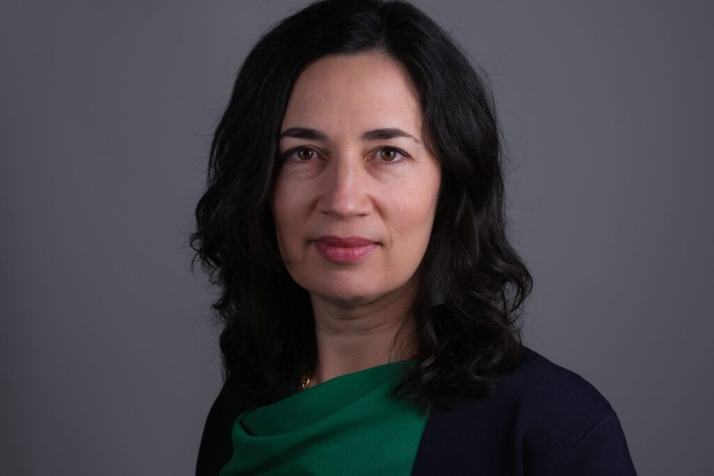 Nora Gordon headshot